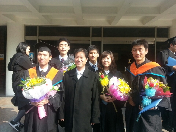 2014년 비행역학실험실원 졸업 축하합니다^^ 대표이미지